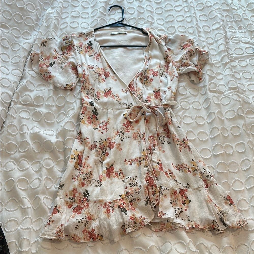 Abercrombie & Fitch Floral Mini Dress - Cream and Pink